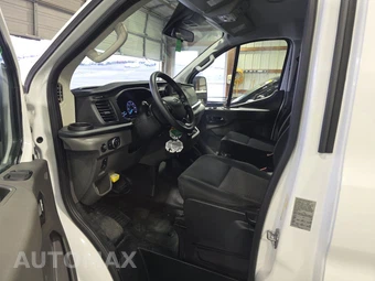 2025 Ford Transit 250 Cargo Van Low Roof 130.0" WB - miniatura 7
