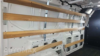 2025 Ford Transit 250 Cargo Van Low Roof 130.0" WB - miniatura 18