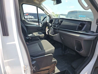 2025 Ford Transit 250 Cargo Van Low Roof 130.0" WB - miniatura 8