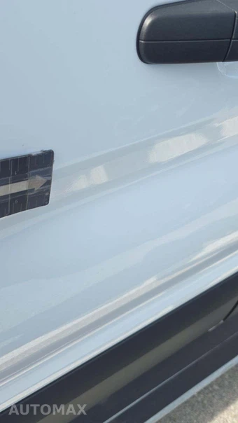 2025 Ford Transit 250 Cargo Van Low Roof 130.0" WB - miniatura 19