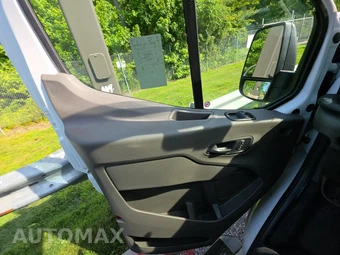 2025 Ford Transit 250 Cargo Van Low Roof 130.0" WB - miniatura 9