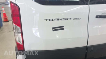 2025 Ford Transit 250 Cargo Van Low Roof 130.0" WB - miniatura 21