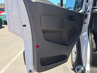2025 Ford Transit 250 Cargo Van Low Roof 130.0" WB - miniatura 9