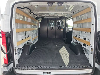 2025 Ford Transit 250 Cargo Van Low Roof 130.0" WB - miniatura 15