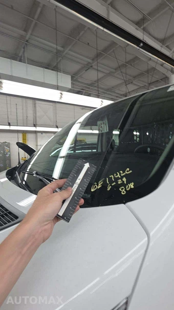 2025 Ford Transit 250 Cargo Van Low Roof 130.0" WB - miniatura 20