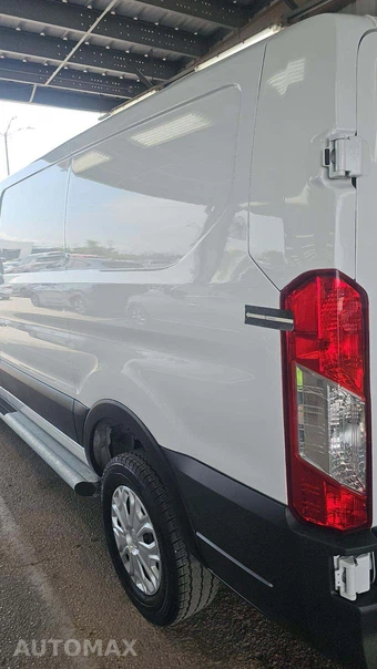 2025 Ford Transit 250 Cargo Van Low Roof 130.0" WB - miniatura 22
