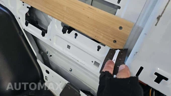 2025 Ford Transit 250 Cargo Van Low Roof 130.0" WB - miniatura 27