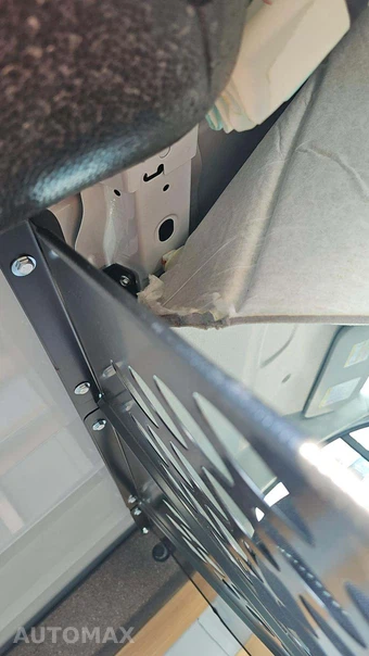 2025 Ford Transit 250 Cargo Van Low Roof 130.0" WB - miniatura 17