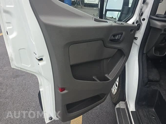 2025 Ford Transit 250 Cargo Van Low Roof 130.0" WB - miniatura 9