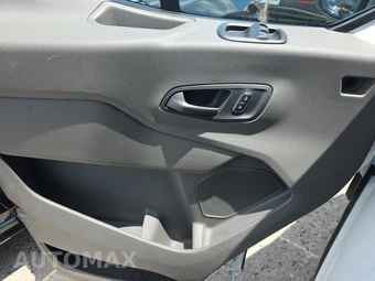 2025 Ford Transit 250 Cargo Van Low Roof 130.0" WB - miniatura 9