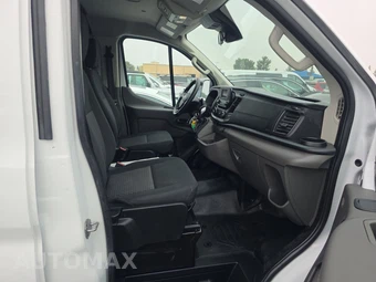 2025 Ford Transit 250 Cargo Van Low Roof 130.0" WB - miniatura 8