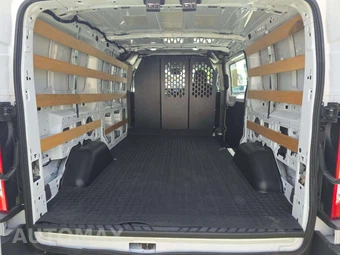 2025 Ford Transit 250 Cargo Van Low Roof 130.0" WB - miniatura 14
