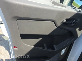 2025 Ford Transit 250 Cargo Van Low Roof 130.0" WB - miniatura 9