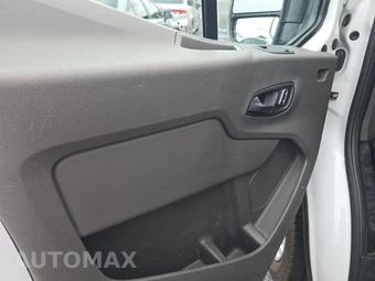 2025 Ford Transit 250 Cargo Van Low Roof 130.0" WB - miniatura 9