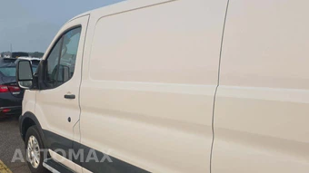 2025 Ford Transit 250 Cargo Van Low Roof 130.0" WB - miniatura 19