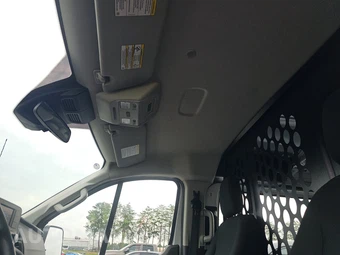 2025 Ford Transit 250 Cargo Van Low Roof 130.0" WB - miniatura 17