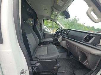 2025 Ford Transit 250 Cargo Van Low Roof 130.0" WB - miniatura 8