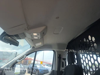 2025 Ford Transit 250 Cargo Van Low Roof 130.0" WB - miniatura 17