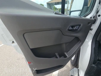 2025 Ford Transit 250 Cargo Van Low Roof 130.0" WB - miniatura 9