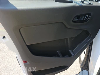 2025 Ford Transit 250 Cargo Van Low Roof 130.0" WB - miniatura 9