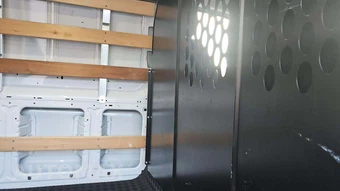 2025 Ford Transit 250 Cargo Van Low Roof 130.0" WB - miniatura 18