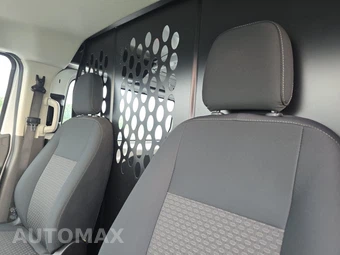 2025 Ford Transit 250 Cargo Van Low Roof 130.0" WB - miniatura 13