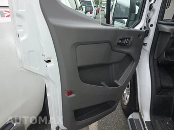 2025 Ford Transit 250 Cargo Van Low Roof 130.0" WB - miniatura 9