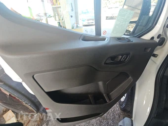 2025 Ford Transit 250 Cargo Van Low Roof 130.0" WB - miniatura 9