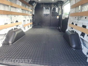 2025 Ford Transit 250 Cargo Van Low Roof 130.0" WB - miniatura 15