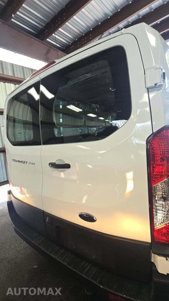 2025 Ford Transit 250 Cargo Van Low Roof 130.0" WB - miniatura 21