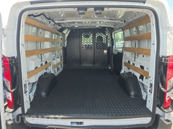 2025 Ford Transit 250 Cargo Van Low Roof 130.0" WB - miniatura 16