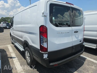 2025 Ford Transit 250 Cargo Van Low Roof 130.0" WB - miniatura 6