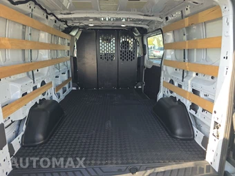 2025 Ford Transit 250 Cargo Van Low Roof 130.0" WB - miniatura 16