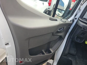 2025 Ford Transit 250 Cargo Van Low Roof 130.0" WB - miniatura 9