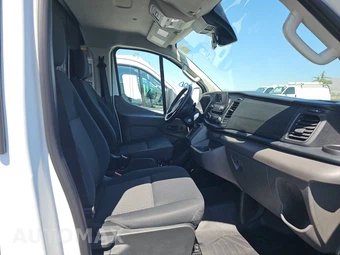 2025 Ford Transit 250 Cargo Van Low Roof 130.0" WB - miniatura 8