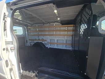 2025 Ford Transit 250 Cargo Van Low Roof 130.0" WB - miniatura 13