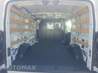 2025 Ford Transit 250 Cargo Van Low Roof 130.0" WB - miniatura 16