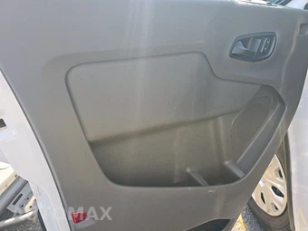 2025 Ford Transit 250 Cargo Van Low Roof 130.0" WB - miniatura 9