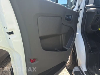 2025 Ford Transit 250 Cargo Van Low Roof 130.0" WB - miniatura 9