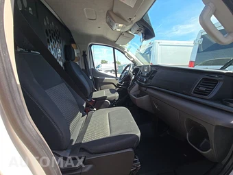 2025 Ford Transit 250 Cargo Van Low Roof 130.0" WB - miniatura 8