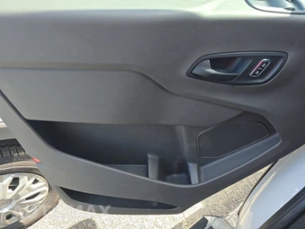 2025 Ford Transit 250 Cargo Van Low Roof 130.0" WB - miniatura 9
