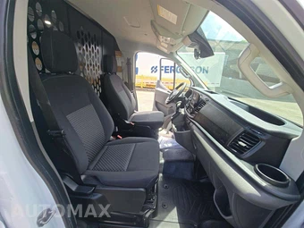 2025 Ford Transit 250 Cargo Van Low Roof 130.0" WB - miniatura 16