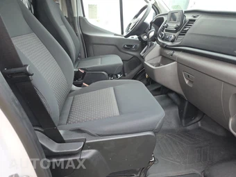 2025 Ford Transit 250 Cargo Van Low Roof 130.0" WB - miniatura 8