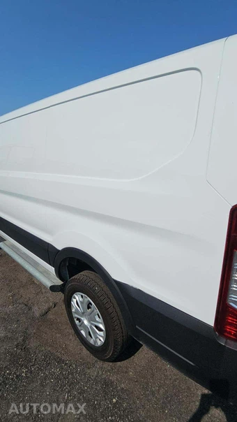 2025 Ford Transit 250 Cargo Van Low Roof 130.0" WB - miniatura 21