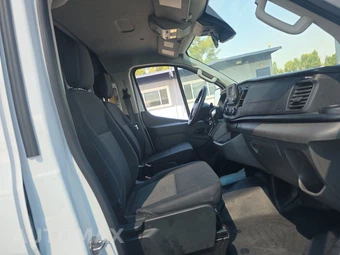 2025 Ford Transit 250 Cargo Van Low Roof 130.0" WB - miniatura 8