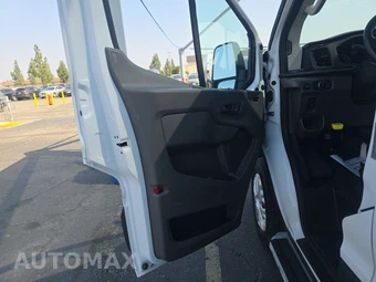 2025 Ford Transit 250 Cargo Van Low Roof 130.0" WB - miniatura 9