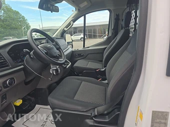 2025 Ford Transit 250 Cargo Van Low Roof 130.0" WB - miniatura 7