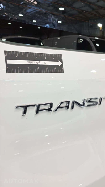 2025 Ford Transit 250 Cargo Van Low Roof 130.0" WB - miniatura 17