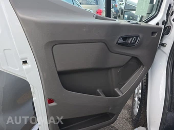2025 Ford Transit 250 Cargo Van Low Roof 130.0" WB - miniatura 9