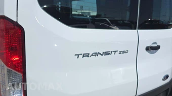 2025 Ford Transit 250 Cargo Van Low Roof 130.0" WB - miniatura 20